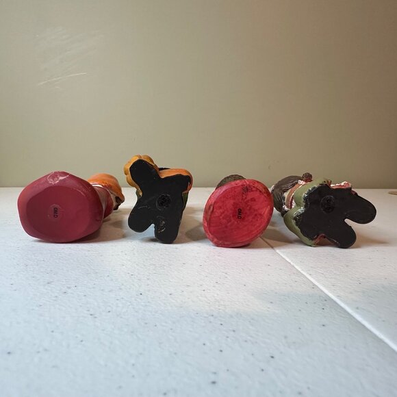 Thanksgiving Figurines Set Of 4 - Pilgrims and Native American Resin Figures - Picture 13 of 16